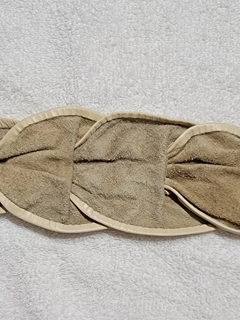 Vintage Women’s Braided Vegan Leather Tie Belt in Beige EUC